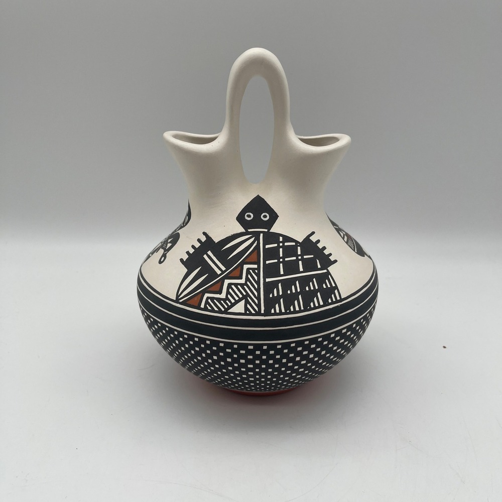 Emil Chino Acoma Pueblo Pottery Wedding Vase Turtle Kokopelli Signed New Mexico